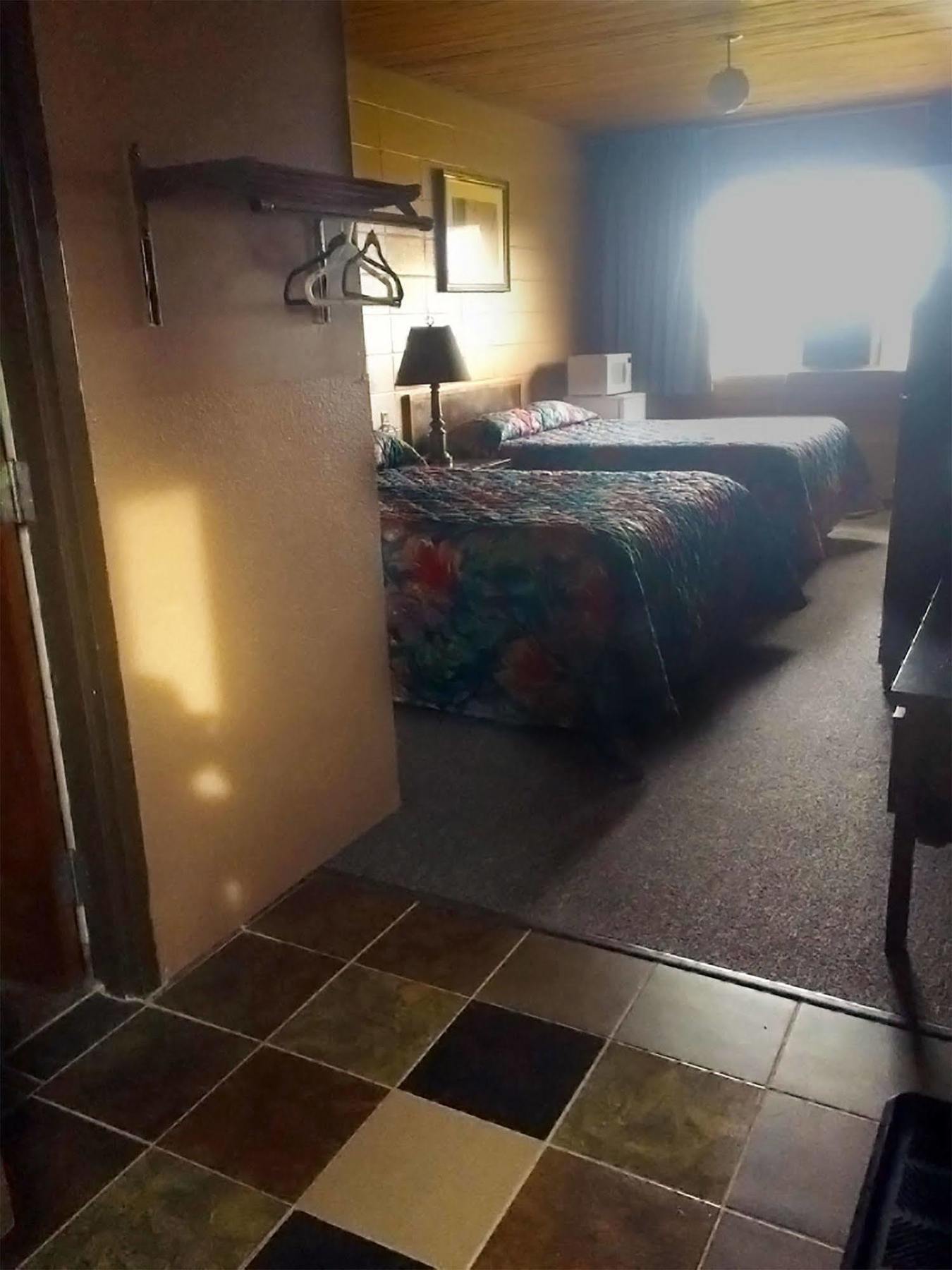维格雷维尔花园汽车旅馆 Vegreville 外观 照片